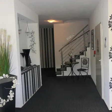 Blankenese Im Haus Luehegarten
