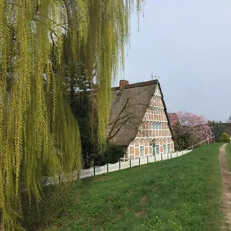 Blankenese Im Haus Luehegarten Gruenendeich