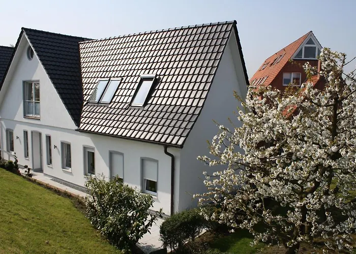 Blankenese Im Haus Luehegarten *